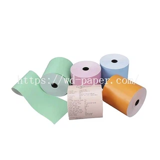 Litaðar pappírsrúllur